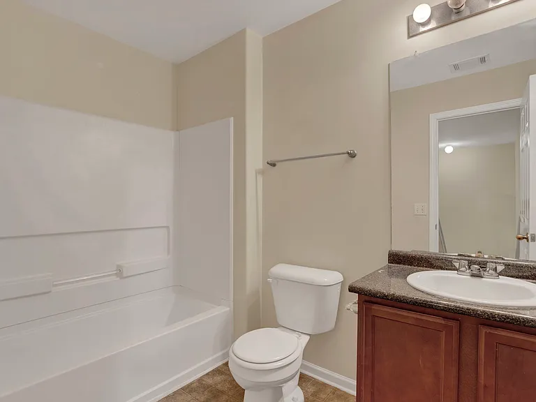38 Transom Rd — Photo 4