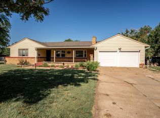 844 Roach St, Salina, KS 67401