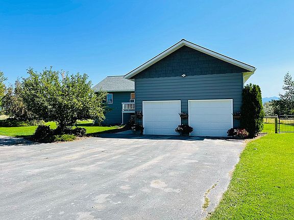 2nd image of 39873 Fox Meadow Ln