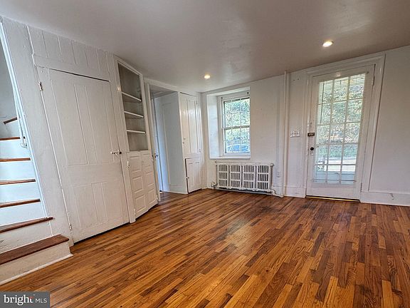 4th image of 5667 Old York Rd #11