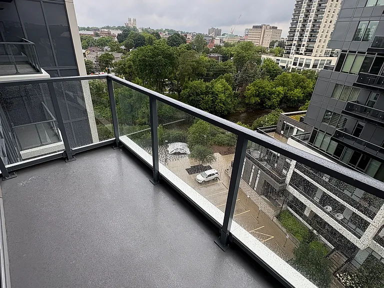 93 Arthur St N #809 — Photo 1