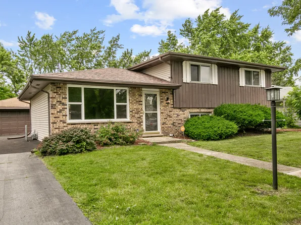 22810 East Dr, Richton Park, IL 60471