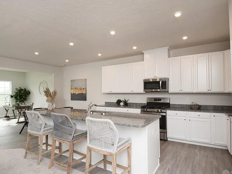 2125 Schmidt Dr — Photo 8