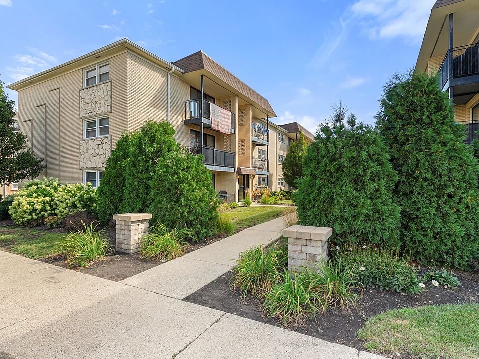1st image of 6553 N Harlem Ave APT 1W