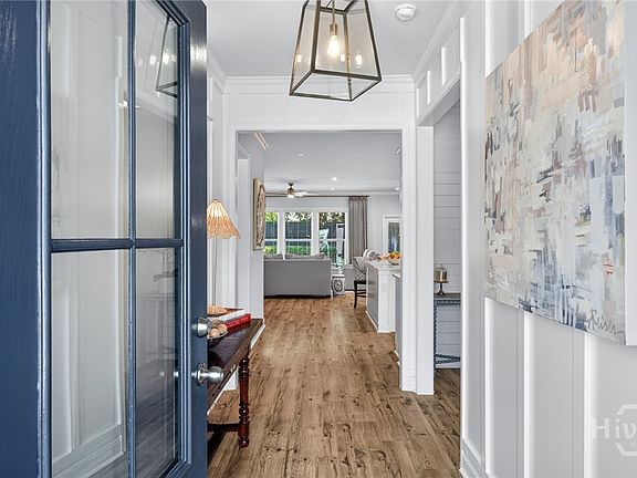4th image of 122 Canter Court