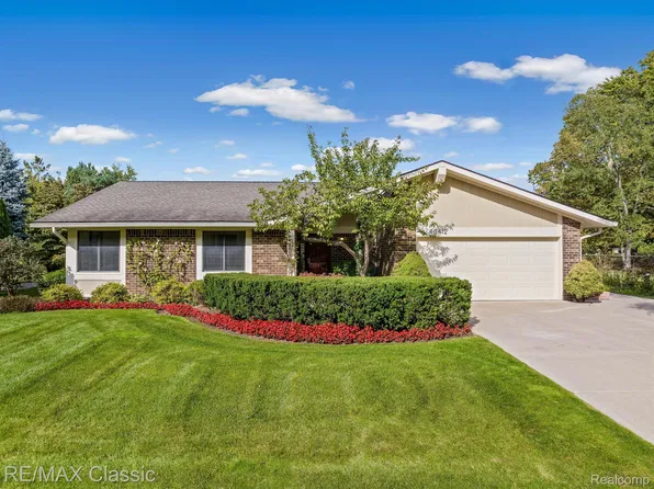 40412 Village Oaks, Novi, MI 48375