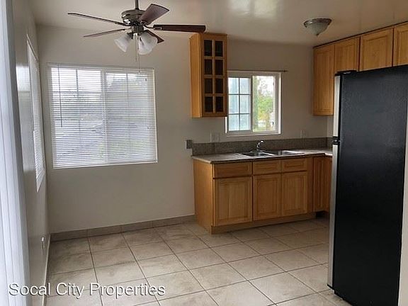 5th image of 1245 Glen Ave