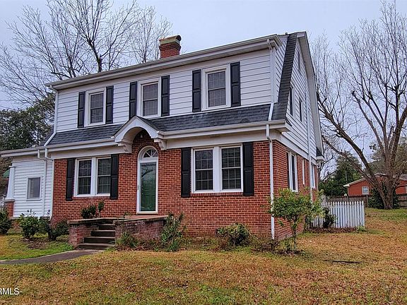 4th image of 2407 E 5th St