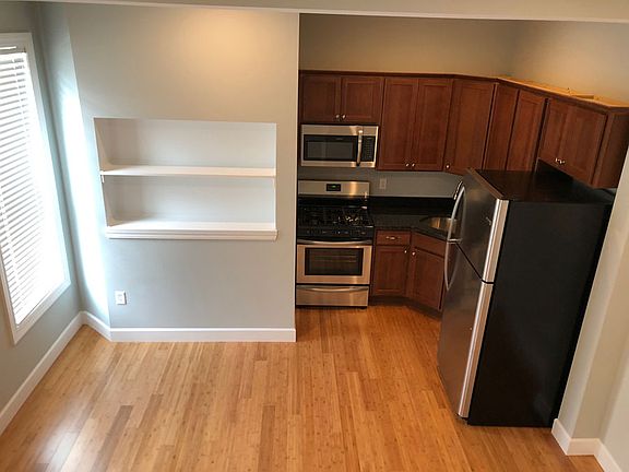 5th image of 276 Glen St APT 302