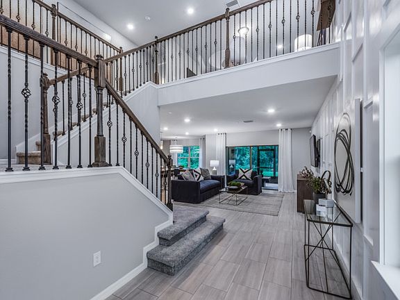Stunning Entry Foyer