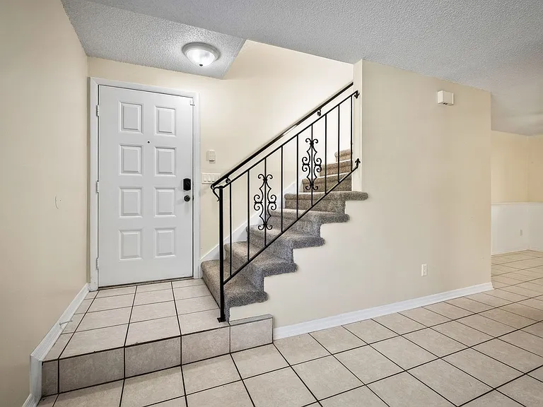 1016 Assisi Ln — Photo 21