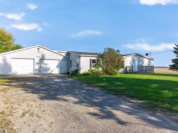 3753 Garfield Rd, Auburn, MI 48611