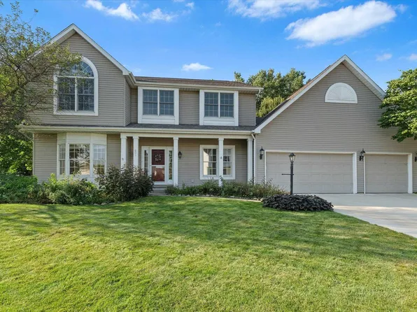 601 Finch Dr, South Bend, IN 46614