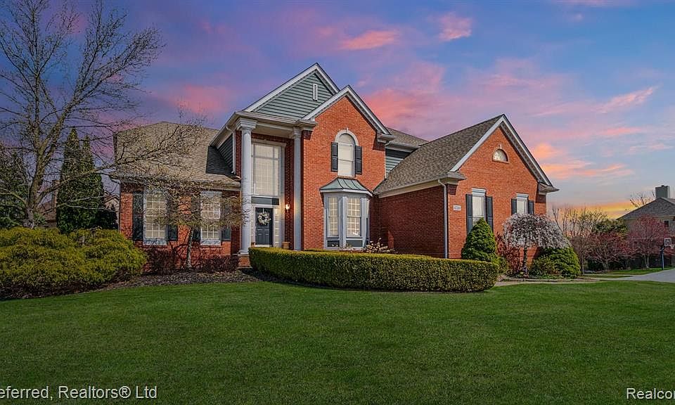 47226 Sunnybrook Ln, Novi, MI 48374 | Zillow