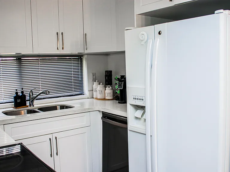 17011 N Bay Rd #104 — Photo 9