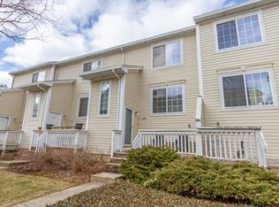 1625 Liberty St #20-3, Hanover Park, IL 60133