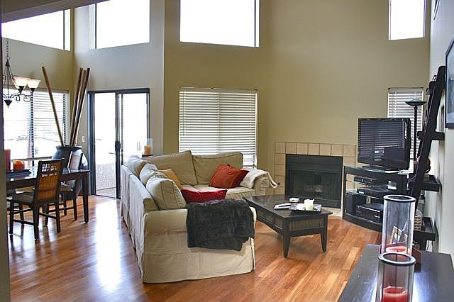 1st image of 11938 Courtleigh Dr APT 6