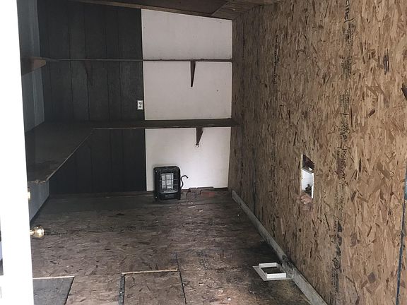 Shed with washer and Dryer hookups