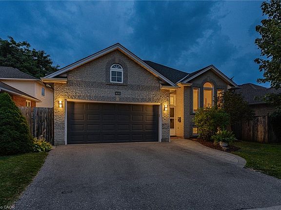 3rd image of 457 Eastbridge Blvd