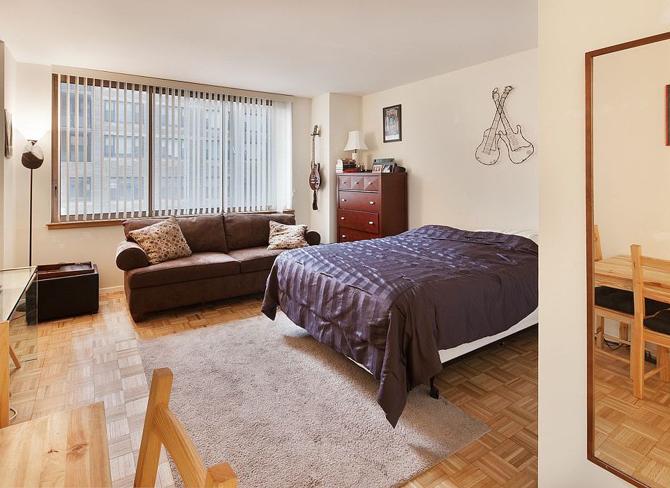 1st image of 235 E 40th St APT 4I