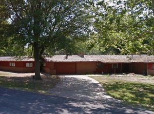 4020 Panorama Dr, Hutchinson, KS 67502