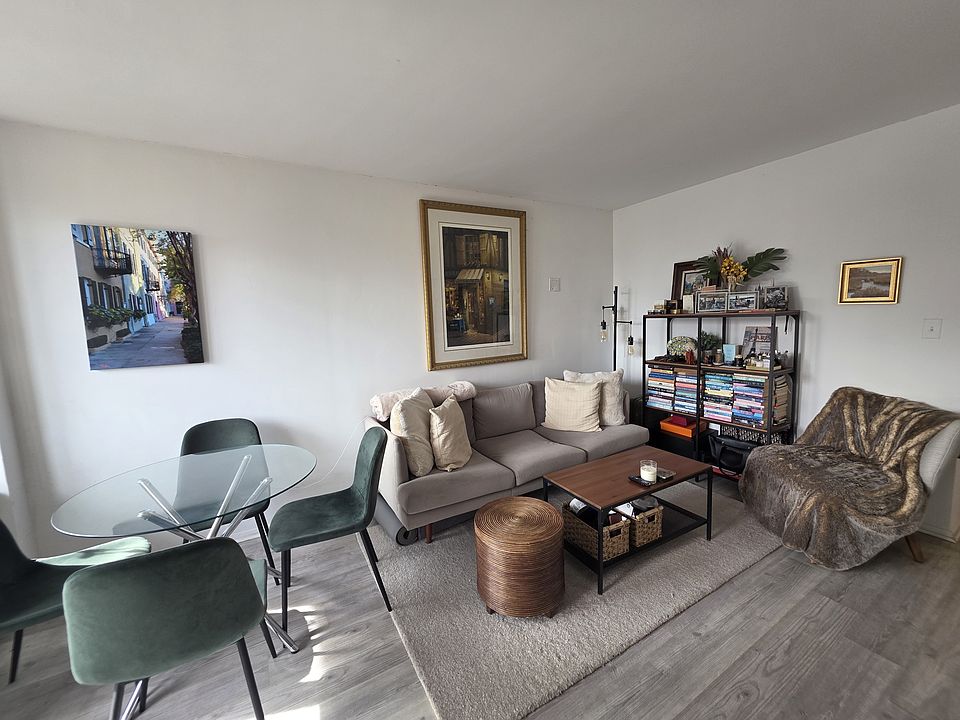 1st image of 50 Lexington Ave APT 21F
