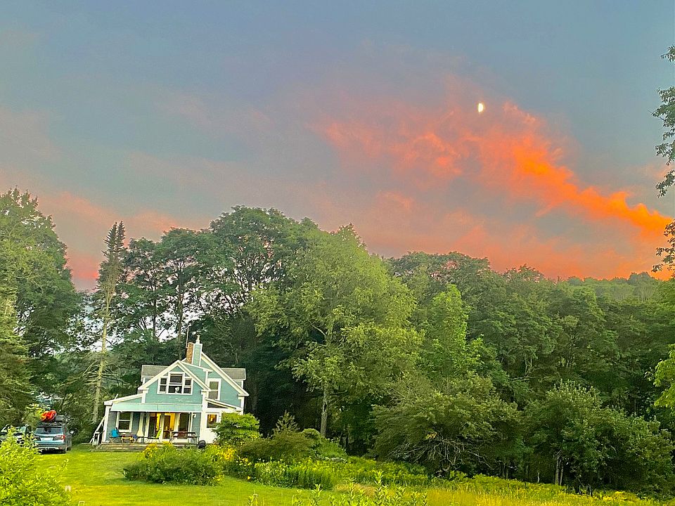 1st image of 301 Dorchester Rd