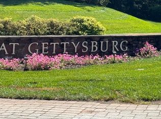 8 N Chamberlain Ct, Gettysburg, PA