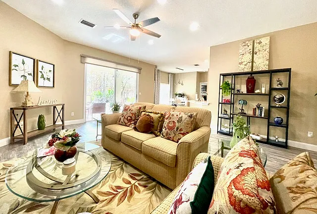 13100 SW 76th Ln — Photo 1