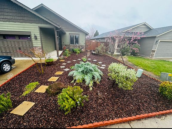 2nd image of 2750 Cummings Ln