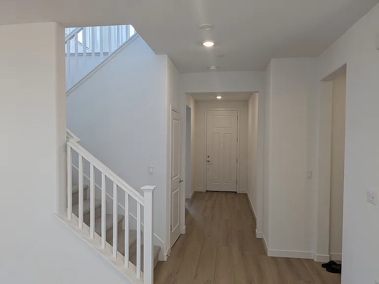 350 E Beatrice Ave — Photo 5