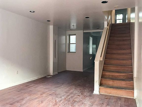 4th image of 1144 Dorrance St