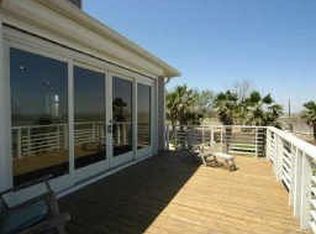 2010 Avenue A, San Leon, TX 77539