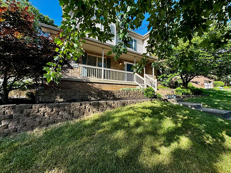 2149 Palomar Trace Dr — Photo 2