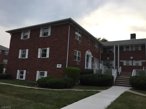 195-1 No Beverwyck Rd, Lake Hiawatha, NJ 07034