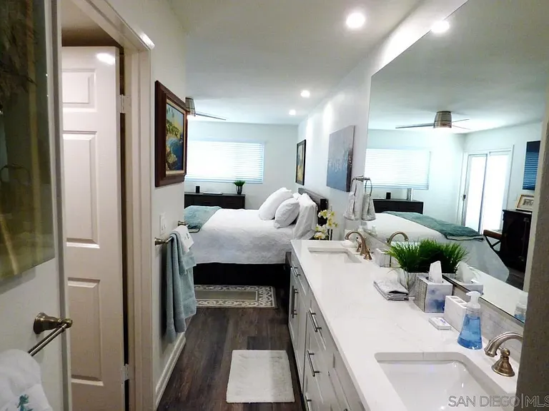1115 Pearl St #6 — Photo 16