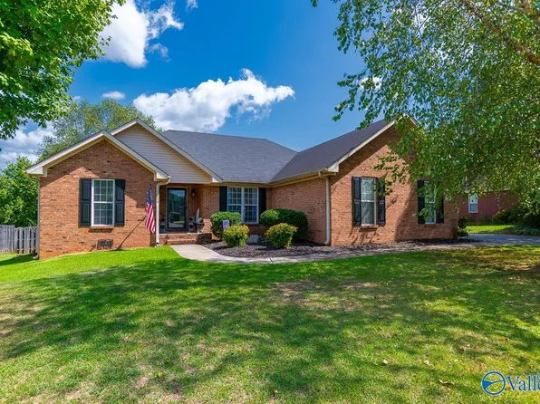 219 Bonaire Dr, Huntsville, AL 35811