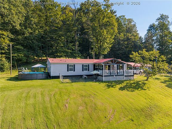 4th image of 382 Ravenall Ln
