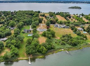 190 Nanaquaket Rd, Taunton, MA 02780