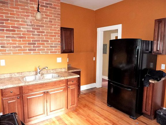 Another view of kitchen