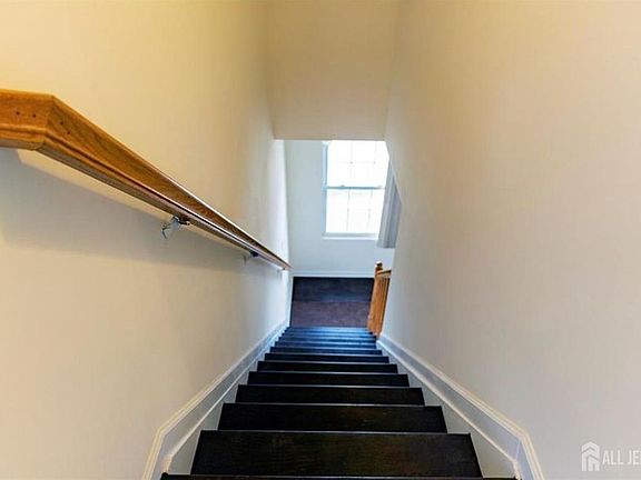 2nd image of 47 Sharot St #2