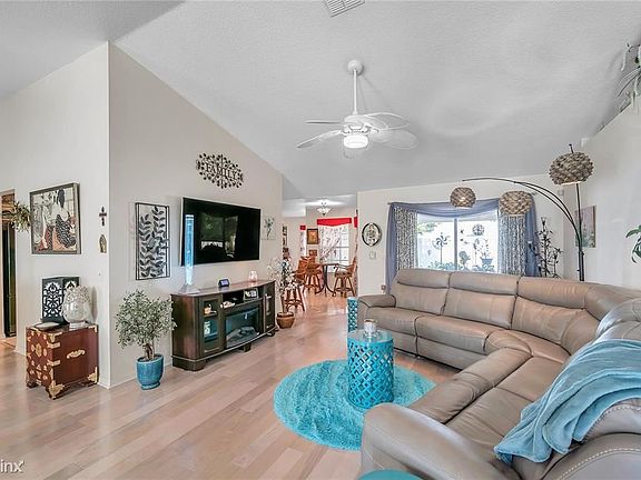 4th image of 10228 Moshie Ln