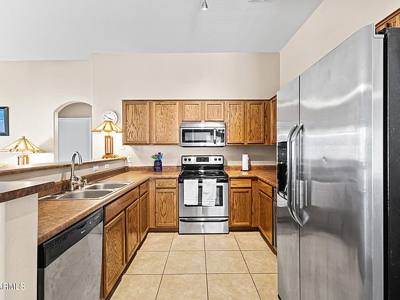 3rd image of 2150 E BELL Road #1140