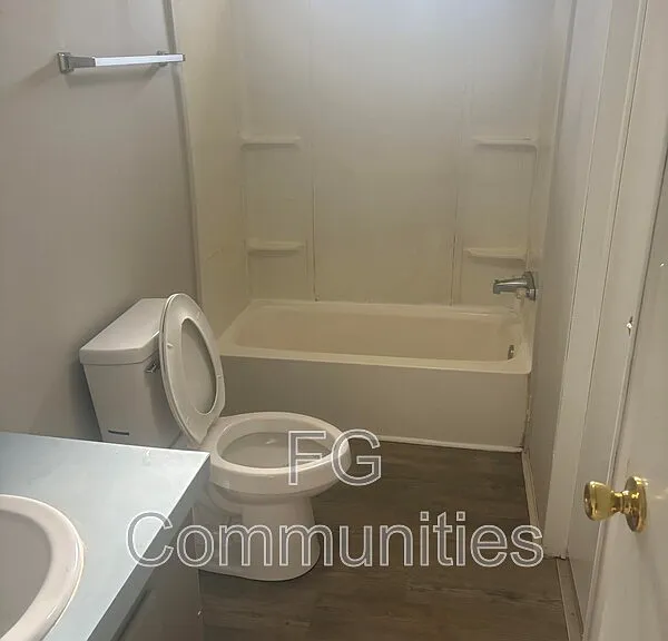 1754 Zion Rd #14 — Photo 7