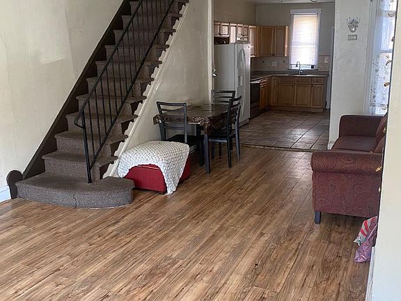 4th image of 2956 Weikel St