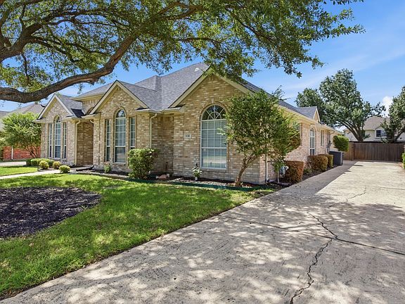 3rd image of 138 Briar Oak Dr