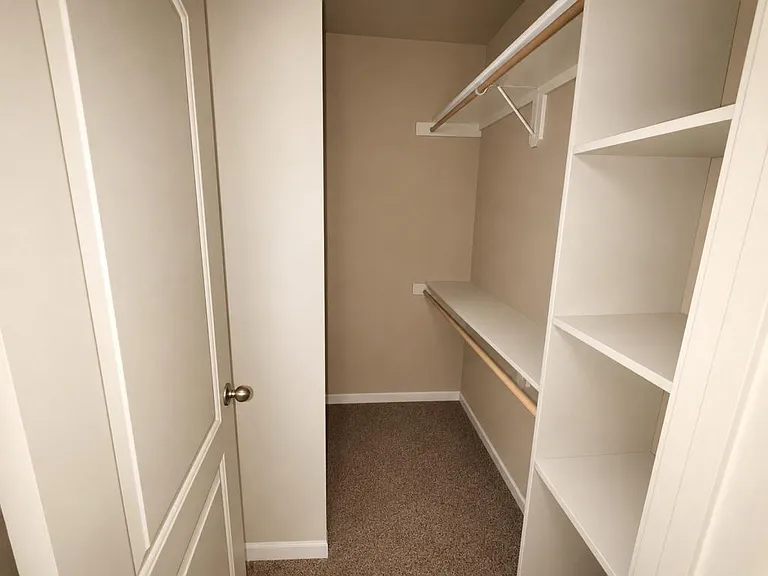 864 Compass Loop — Photo 17