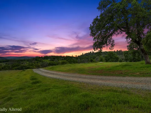 4822 Salmon Falls Rd, Pilot Hill, CA 95664