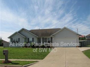 1622 E Jody Cir, Republic, MO 65738
