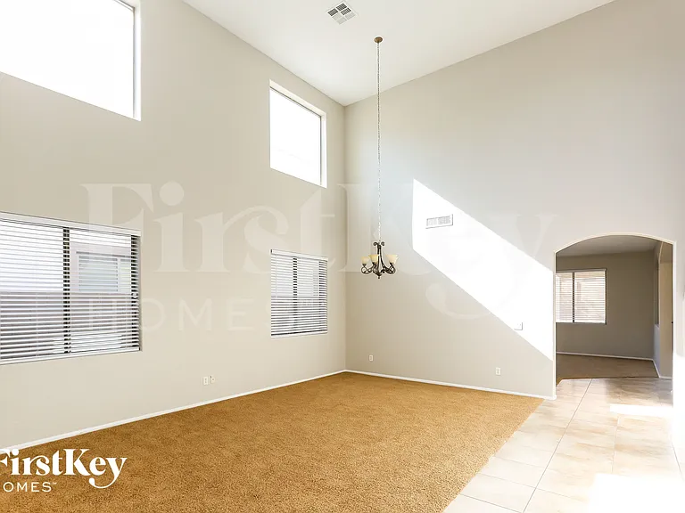 16110 W Miami St — Photo 3